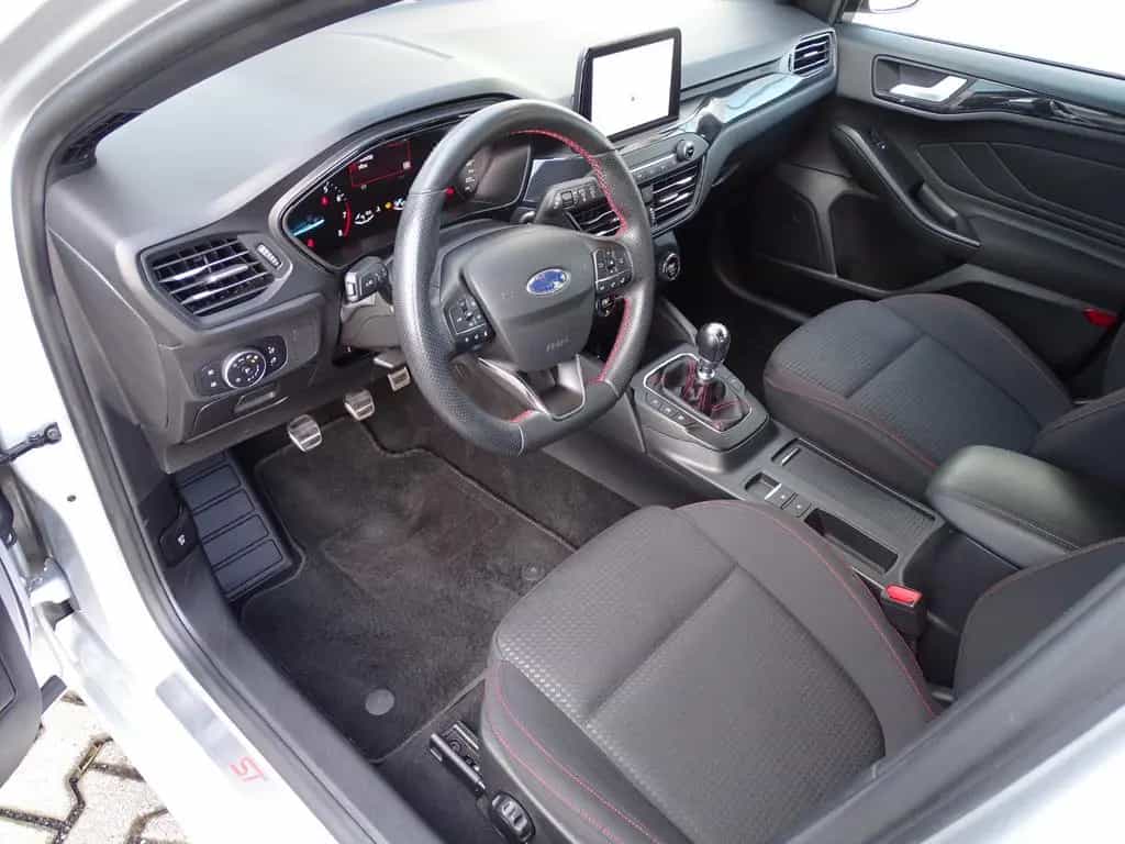 Ford Focus Lim. ST-Line NAVI, KLIMA, LED 04/2020-photo-10