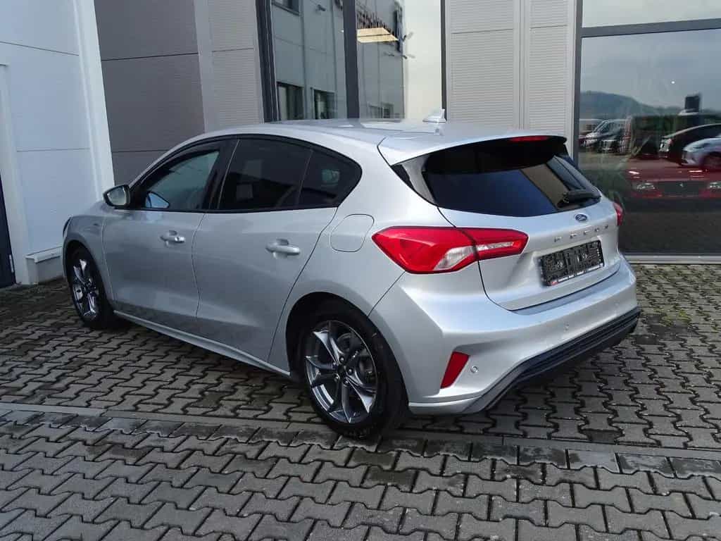 Ford Focus Lim. ST-Line NAVI, KLIMA, LED 04/2020-photo-5