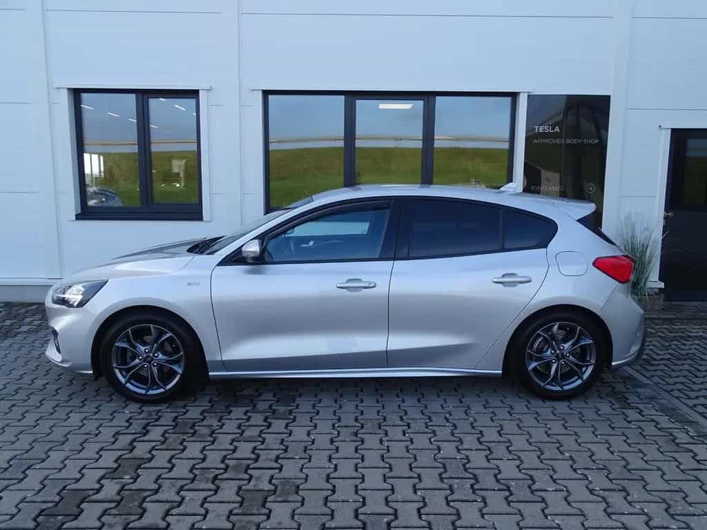 Ford Focus Lim. ST-Line NAVI, KLIMA, LED 04/2020-photo-6