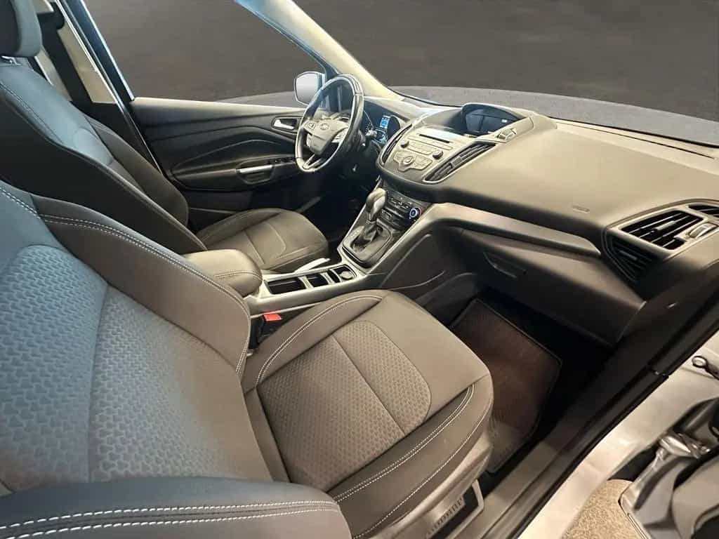 Ford Kuga Trend Allrad Automatik PDC AHK 01/2018-photo-13