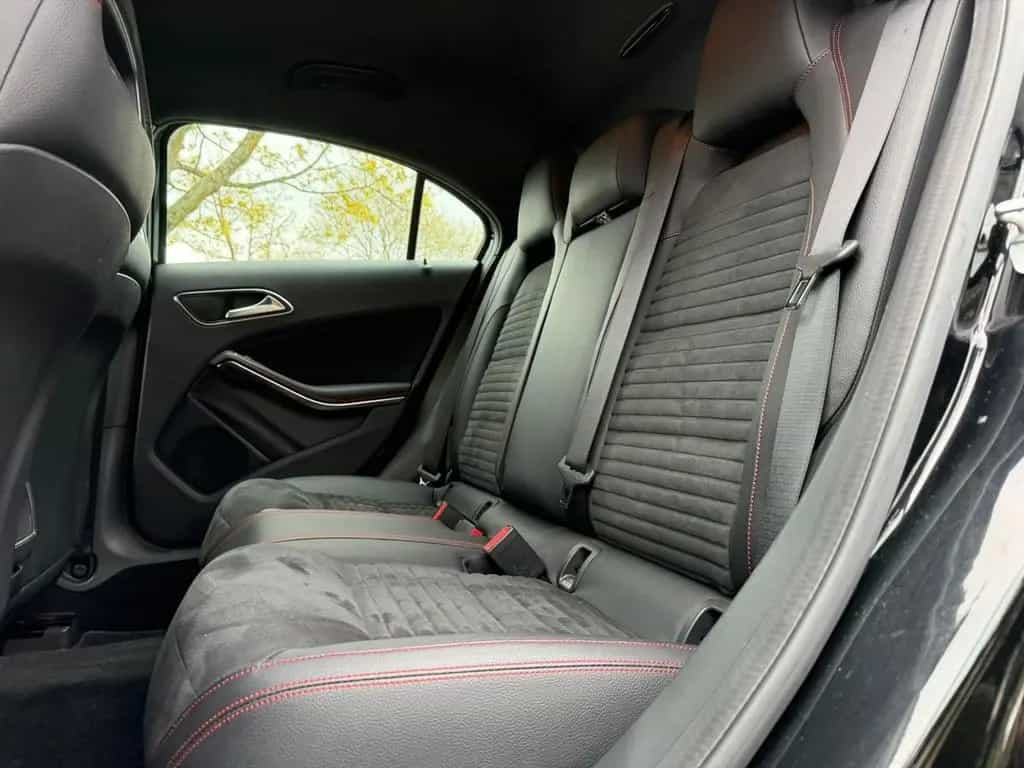 Mercedes-Benz A-Class 220 A 220 4Matic (176.047) 03/2016-photo-10