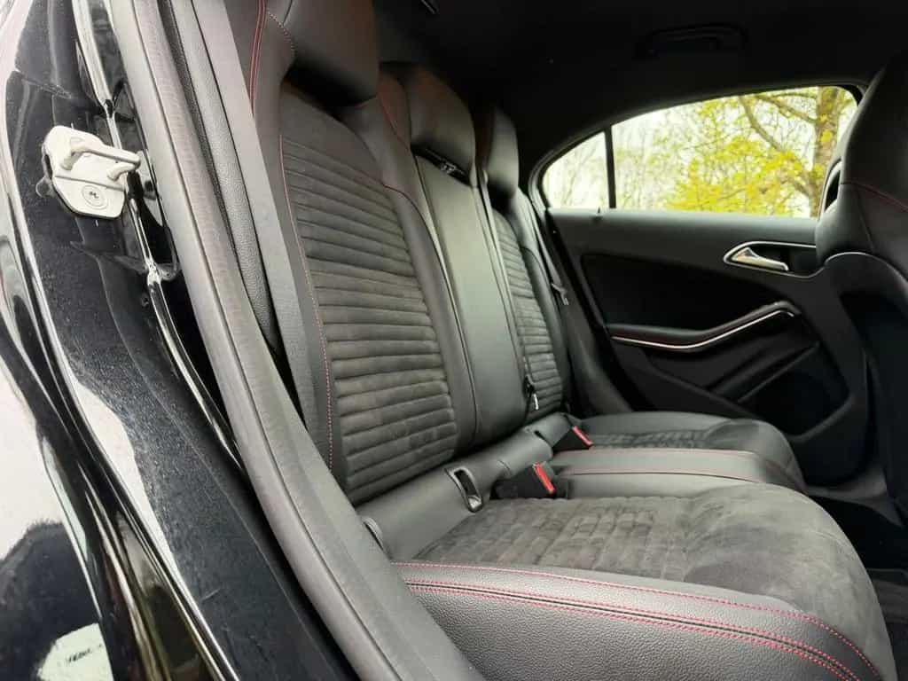 Mercedes-Benz A-Class 220 A 220 4Matic (176.047) 03/2016-photo-11