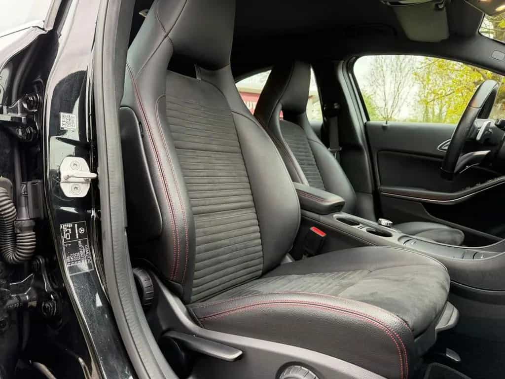 Mercedes-Benz A-Class 220 A 220 4Matic (176.047) 03/2016-photo-12