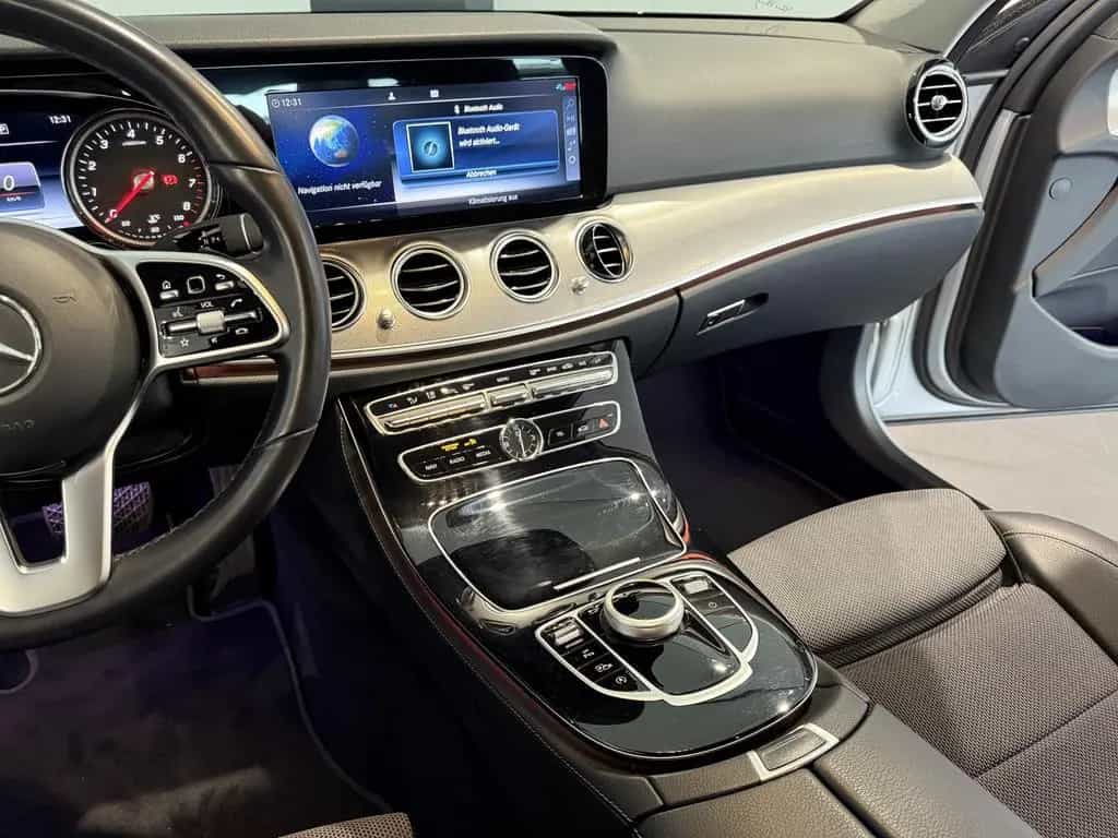 Mercedes-Benz E 200 Limousine Avantgarde *Business-AHK* 11/2018-photo-11