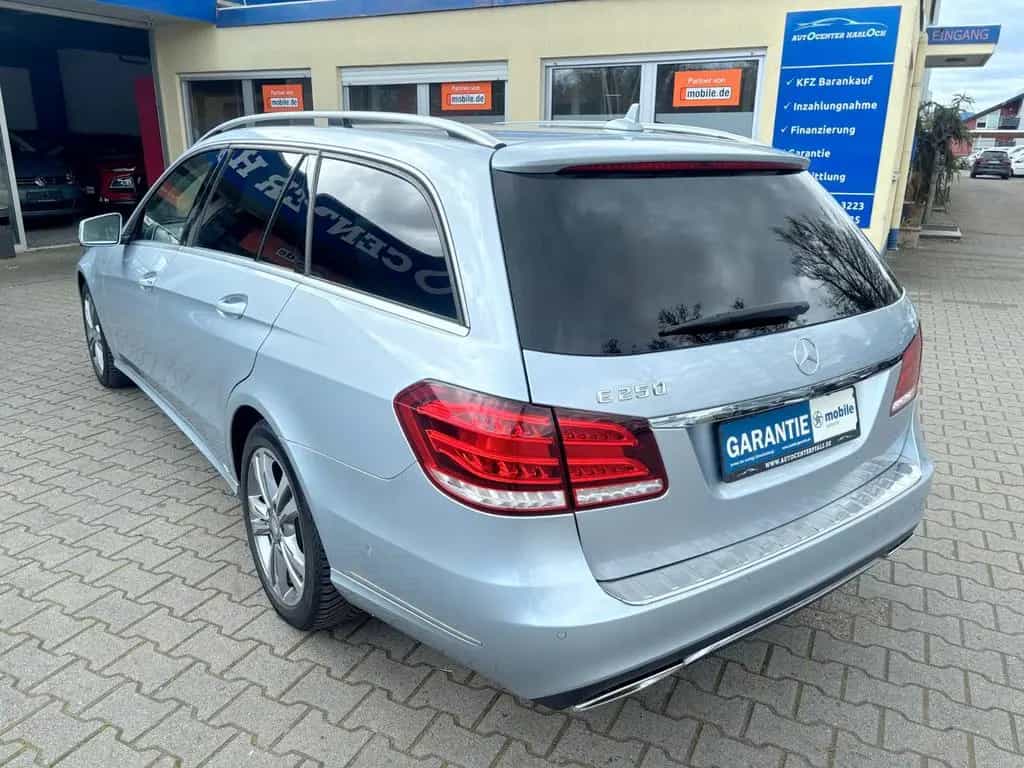 Mercedes-Benz E-Class 250 T-Modell AVANTGARDE*AUTO*LEDER*NAVI*LED* 06/2013-photo-14