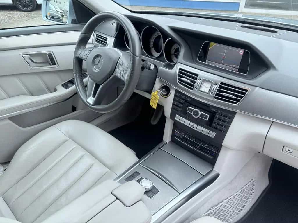 Mercedes-Benz E-Class 250 T-Modell AVANTGARDE*AUTO*LEDER*NAVI*LED* 06/2013-photo-29