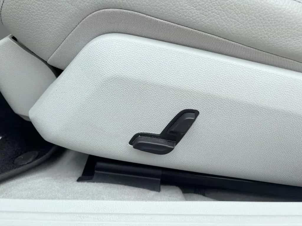 Mercedes-Benz E-Class 250 T-Modell AVANTGARDE*AUTO*LEDER*NAVI*LED* 06/2013-photo-34