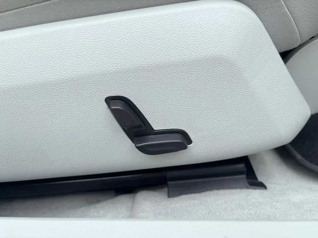 Mercedes-Benz E-Class 250 T-Modell AVANTGARDE*AUTO*LEDER*NAVI*LED* 06/2013-photo-35