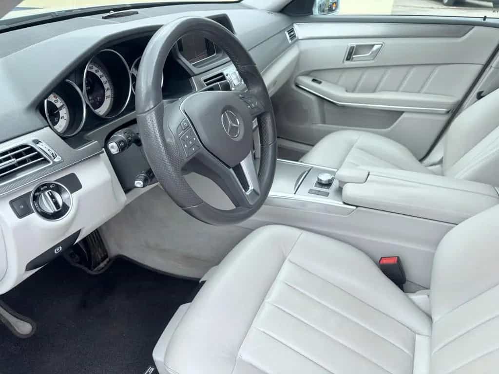 Mercedes-Benz E-Class 250 T-Modell AVANTGARDE*AUTO*LEDER*NAVI*LED* 06/2013-photo-37