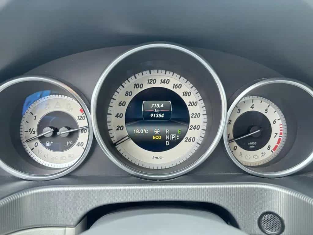 Mercedes-Benz E-Class 250 T-Modell AVANTGARDE*AUTO*LEDER*NAVI*LED* 06/2013-photo-41