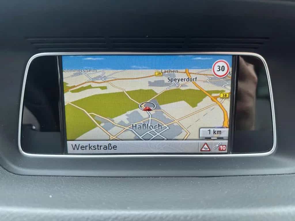 Mercedes-Benz E-Class 250 T-Modell AVANTGARDE*AUTO*LEDER*NAVI*LED* 06/2013-photo-44