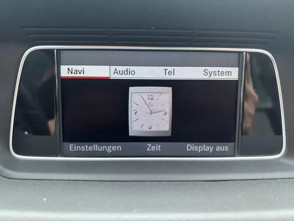 Mercedes-Benz E-Class 250 T-Modell AVANTGARDE*AUTO*LEDER*NAVI*LED* 06/2013-photo-45