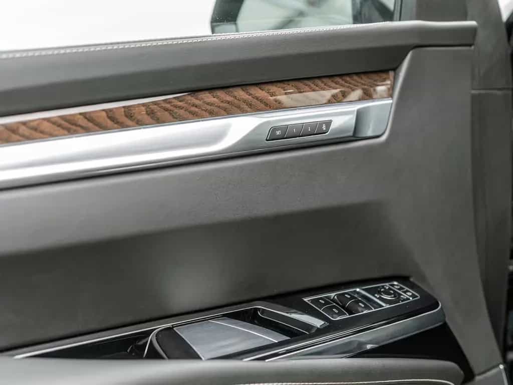 Cadillac Escalade ESV*Sport Platinum*Executive Second Row null-photo-15