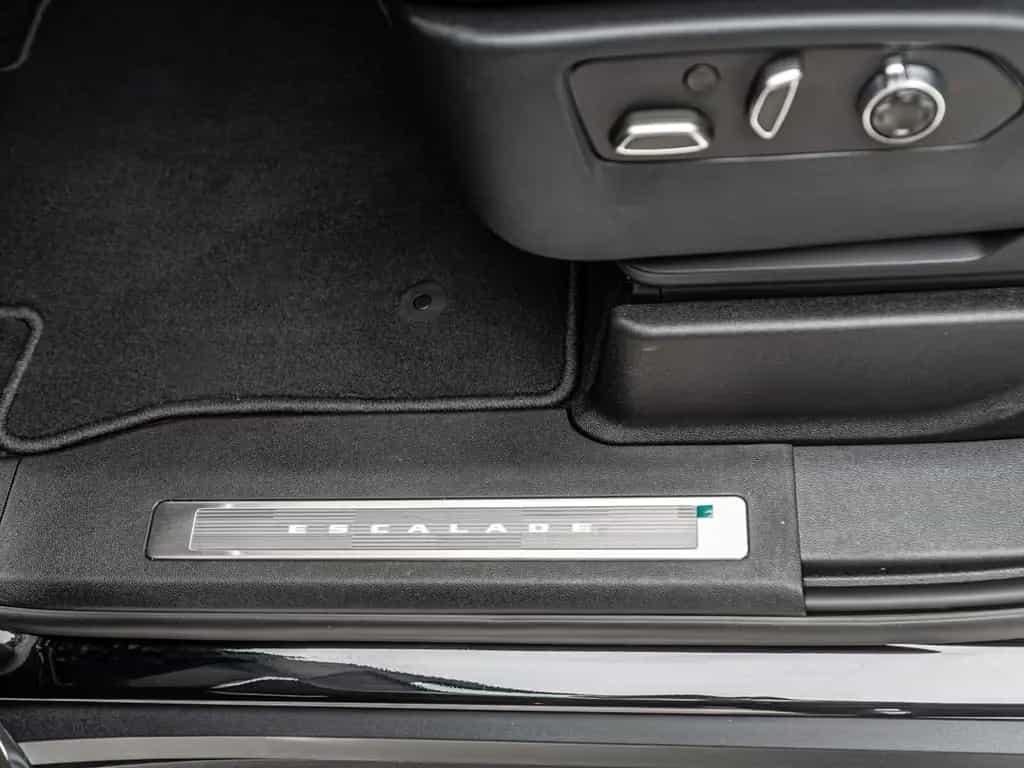 Cadillac Escalade ESV*Sport Platinum*Executive Second Row null-photo-16