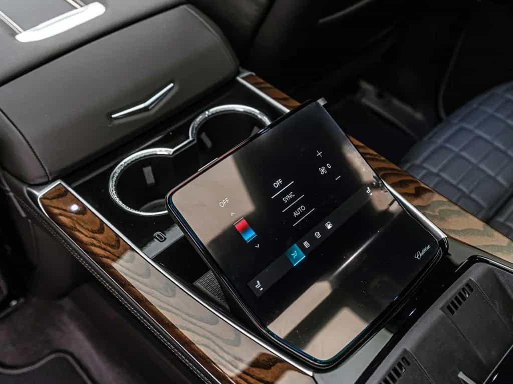 Cadillac Escalade ESV*Sport Platinum*Executive Second Row null-photo-42