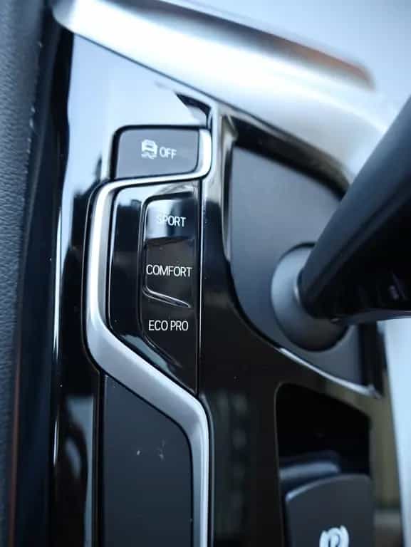 BMW 5 Series 520 Panoramadach*Kamera*LED*NAVI*Leder* 12/2019-photo-19