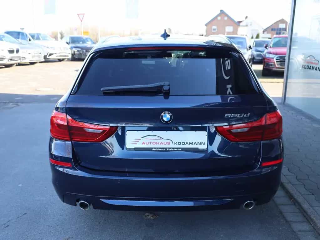 BMW 5 Series 520 Panoramadach*Kamera*LED*NAVI*Leder* 12/2019-photo-8