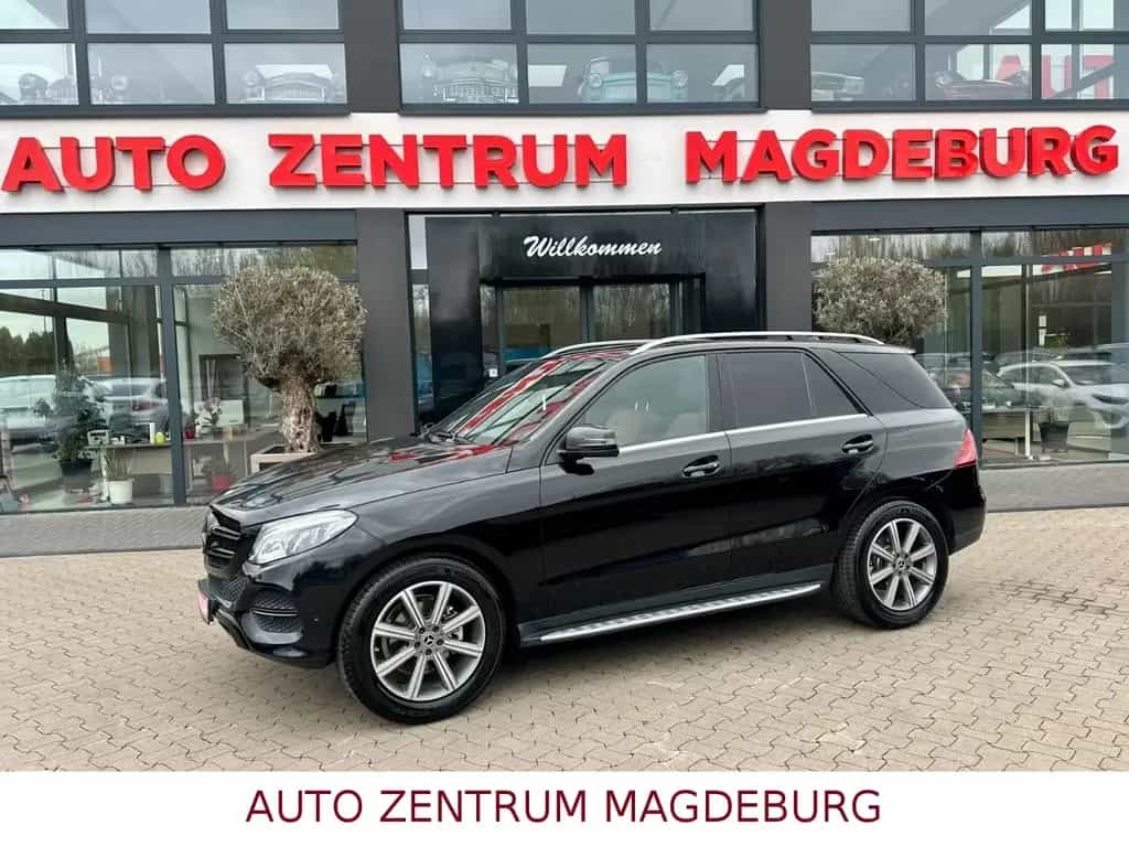 Mercedes-Benz GLE-Class 350 d 4Matic LED*NAV*LEDER*PANO*AHK 12/2015-photo-0