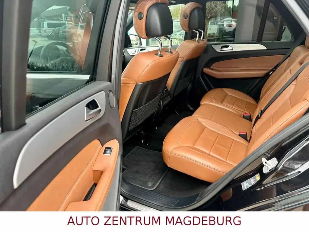 Mercedes-Benz GLE-Class 350 d 4Matic LED*NAV*LEDER*PANO*AHK 12/2015-photo-12