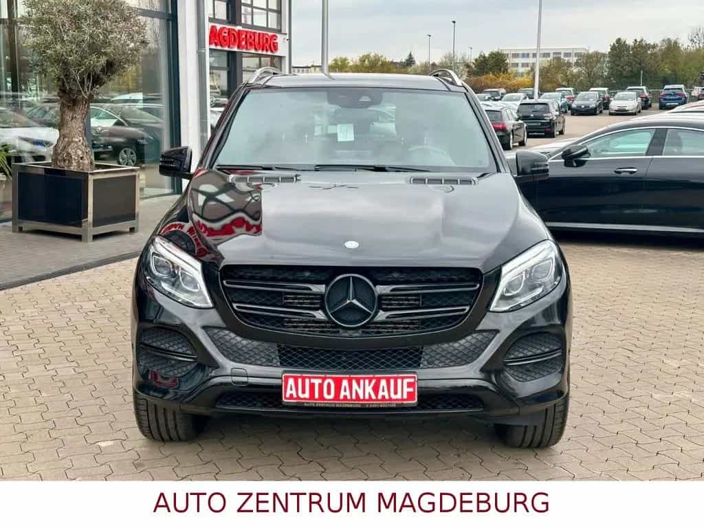 Mercedes-Benz GLE-Class 350 d 4Matic LED*NAV*LEDER*PANO*AHK 12/2015-photo-2