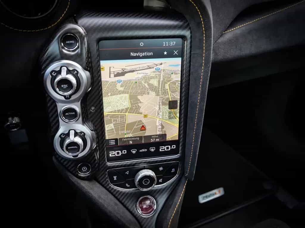 McLaren 765LT Spider Supernova Silver, Senna Seats 07/2022-photo-15
