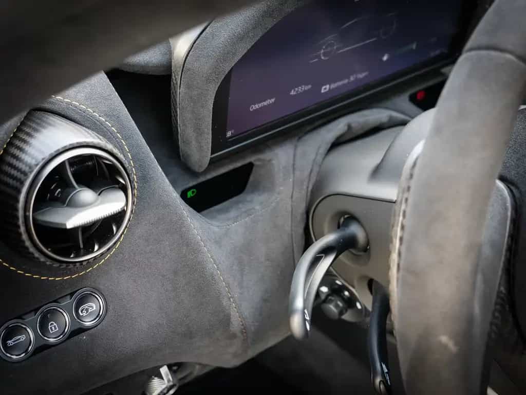 McLaren 765LT Spider Supernova Silver, Senna Seats 07/2022-photo-27