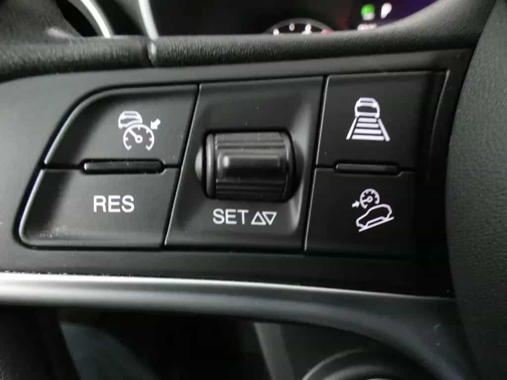 Alfa Romeo Stelvio Super Q4*ACC*LEDER*PANO*NAVI*BI-XENON* 10/2019-photo-16