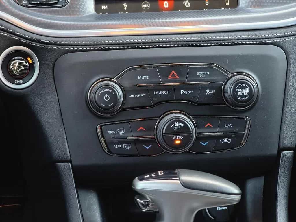 Dodge Charger SRT Hellcat Brembo LED Harman Kardon 10/2019-photo-25