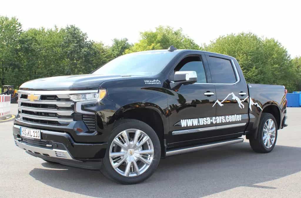 Chevrolet Silverado Diesel Duromax 6 Zyl. 3,0 l 305 PS 08/2025-photo-5