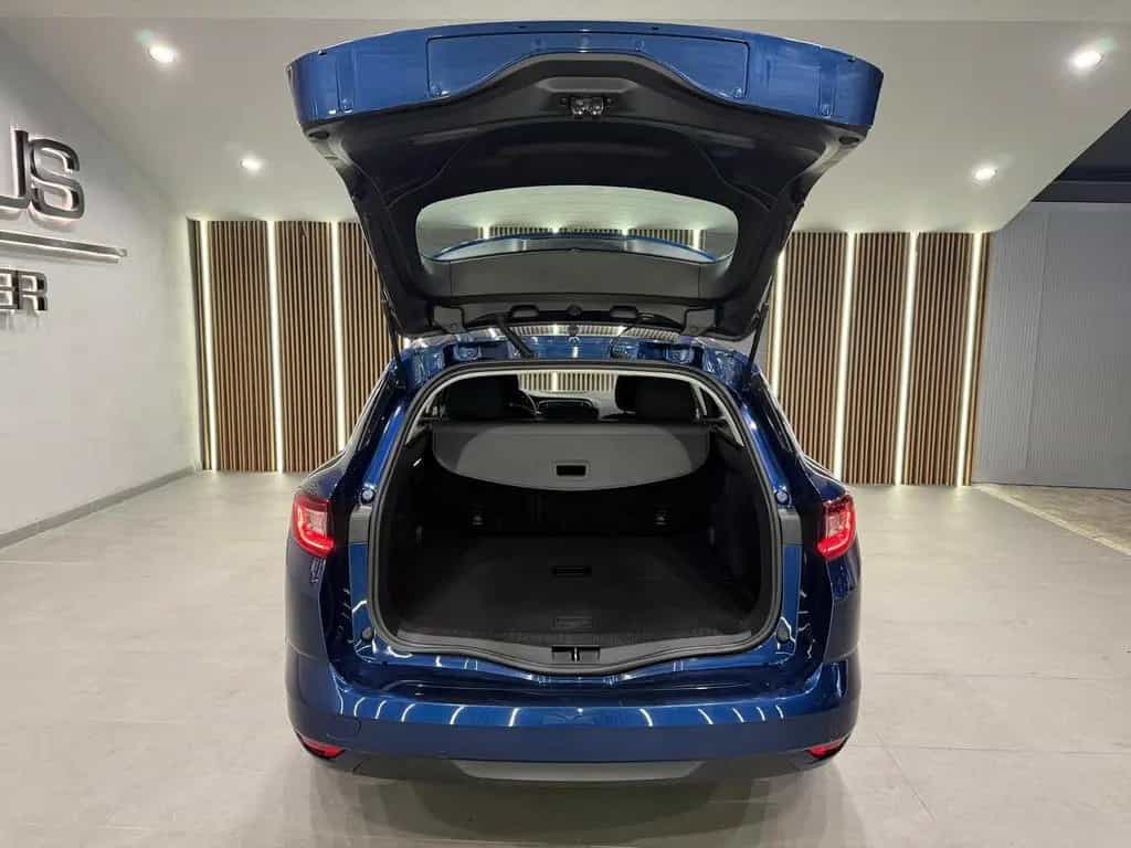 Renault Megane IV Grandtour Life 11/2019-photo-10