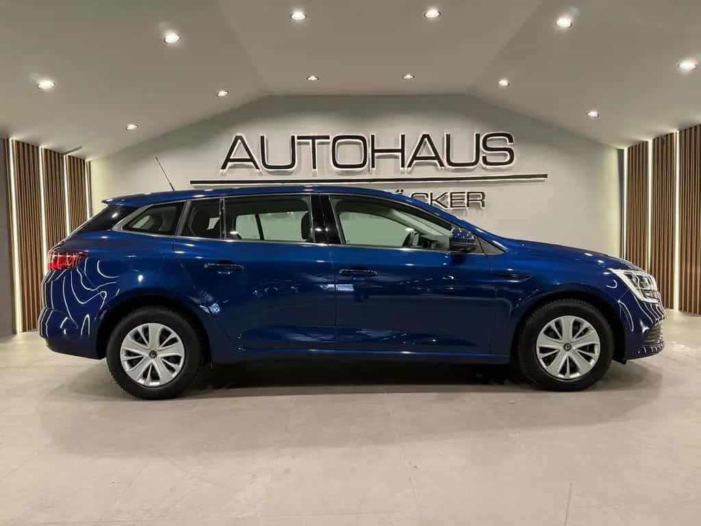 Renault Megane IV Grandtour Life 11/2019-photo-7