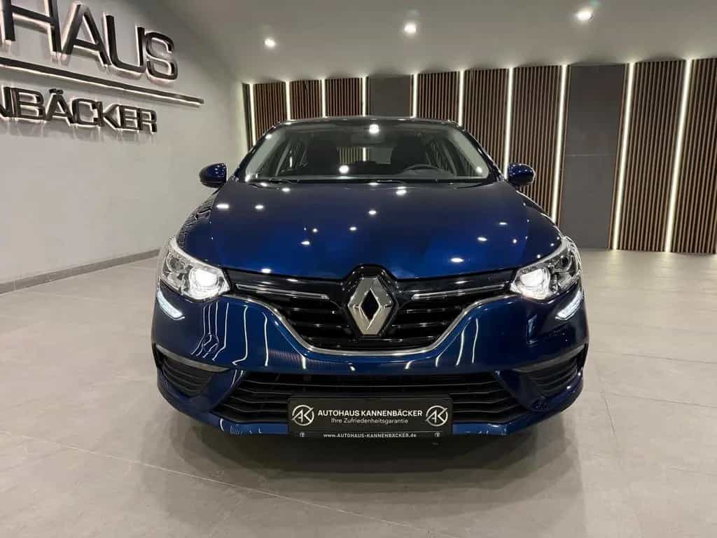 Renault Megane IV Grandtour Life 11/2019-photo-8