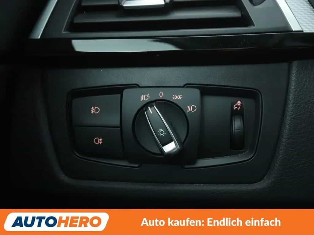 BMW 3 Series 330i GT xDrive M Sport Aut.*NAV*HUD*TEMP*CAM 01/2017-photo-26