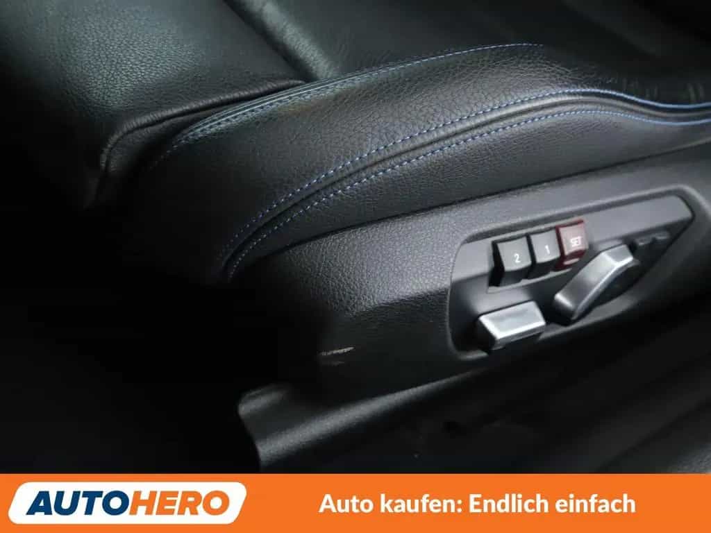 BMW 3 Series 330i GT xDrive M Sport Aut.*NAV*HUD*TEMP*CAM 01/2017-photo-28