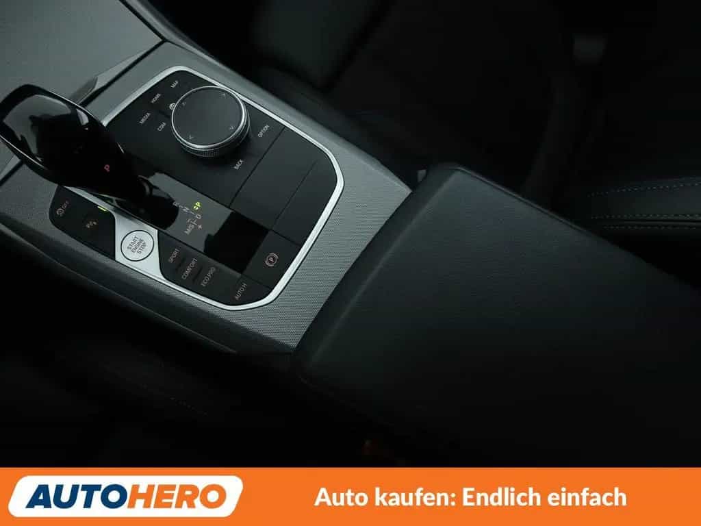 BMW 318 d Aut.*NAVI*LED*CAM*SHZ*TEMPO*ALU* 11/2021-photo-23