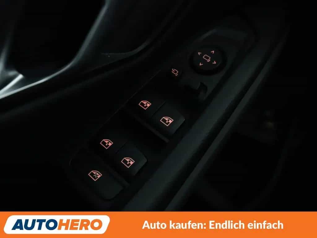 BMW 318 d Aut.*NAVI*LED*CAM*SHZ*TEMPO*ALU* 11/2021-photo-24