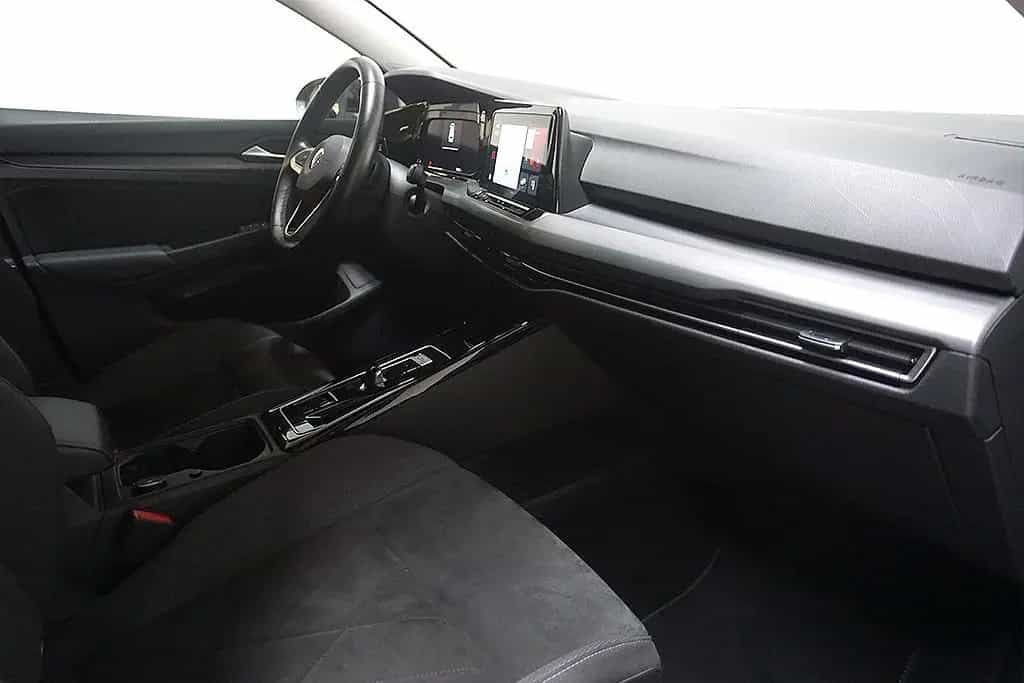 Volkswagen Golf 8 2.0TDI DSG Style Virtual AHK ACC LED 12/2022-photo-10