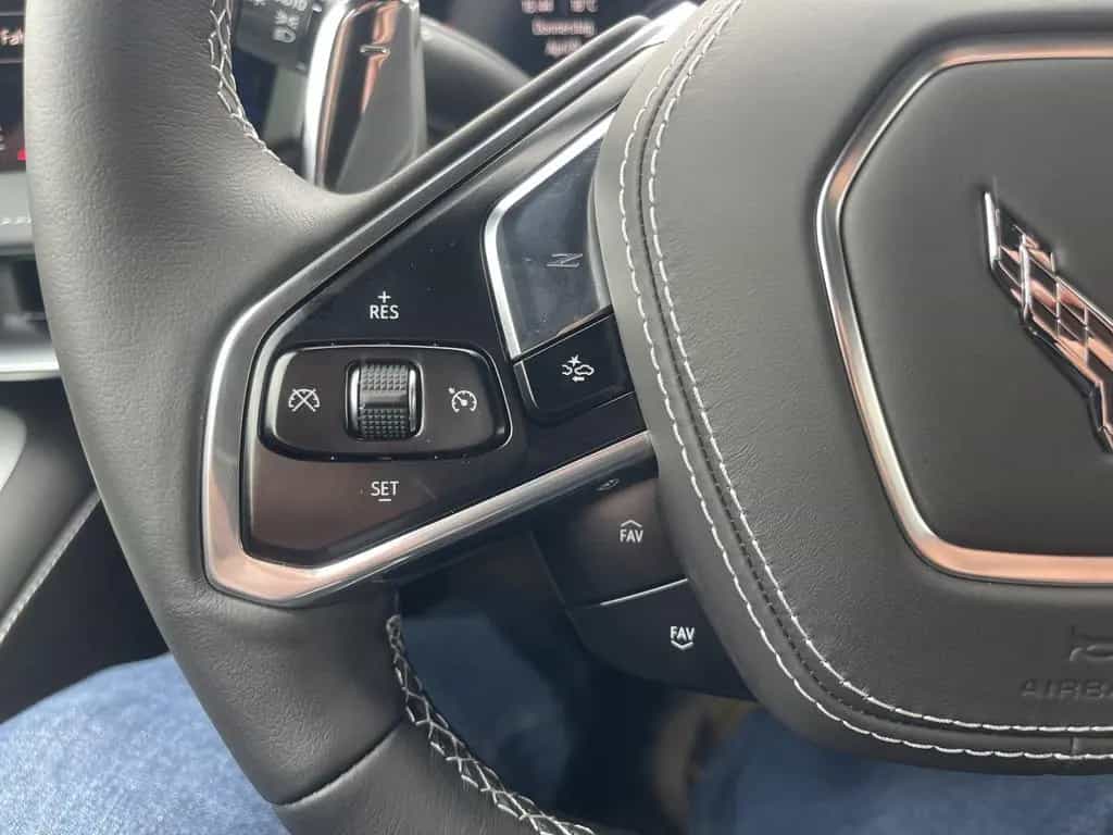 Corvette C8 Stingray Coupe 6,2 V8 2LT MY26 05/2026-photo-19