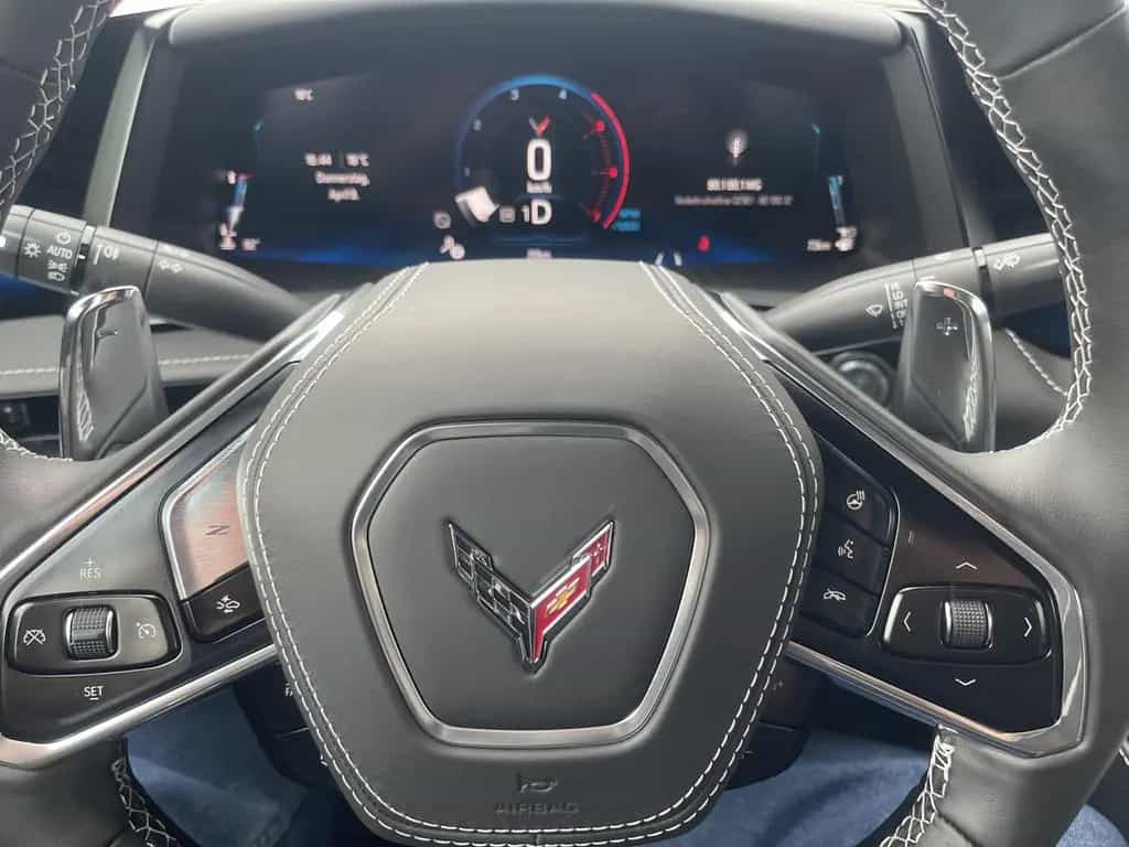 Corvette C8 Stingray Coupe 6,2 V8 2LT MY26 05/2026-photo-20
