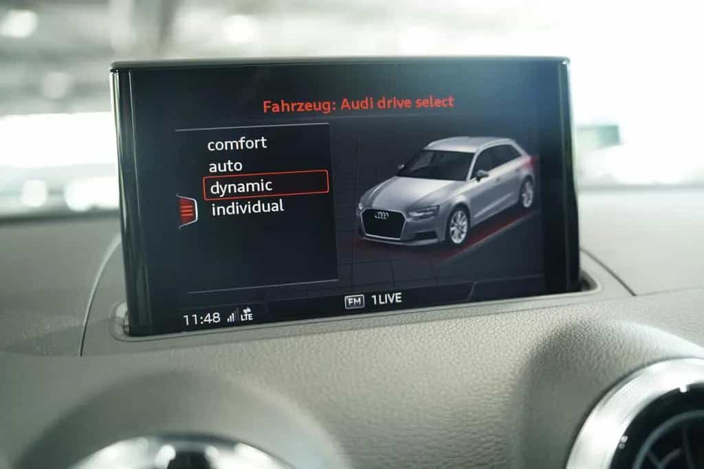 Audi RS3 Sportback q. *2.H *Virtual *ACC *Pano *S-AGA 11/2019-photo-32