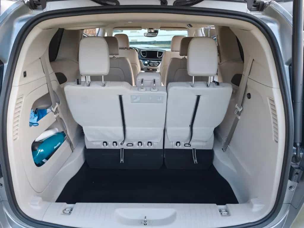 Chrysler Pacifica 03/2020-photo-10