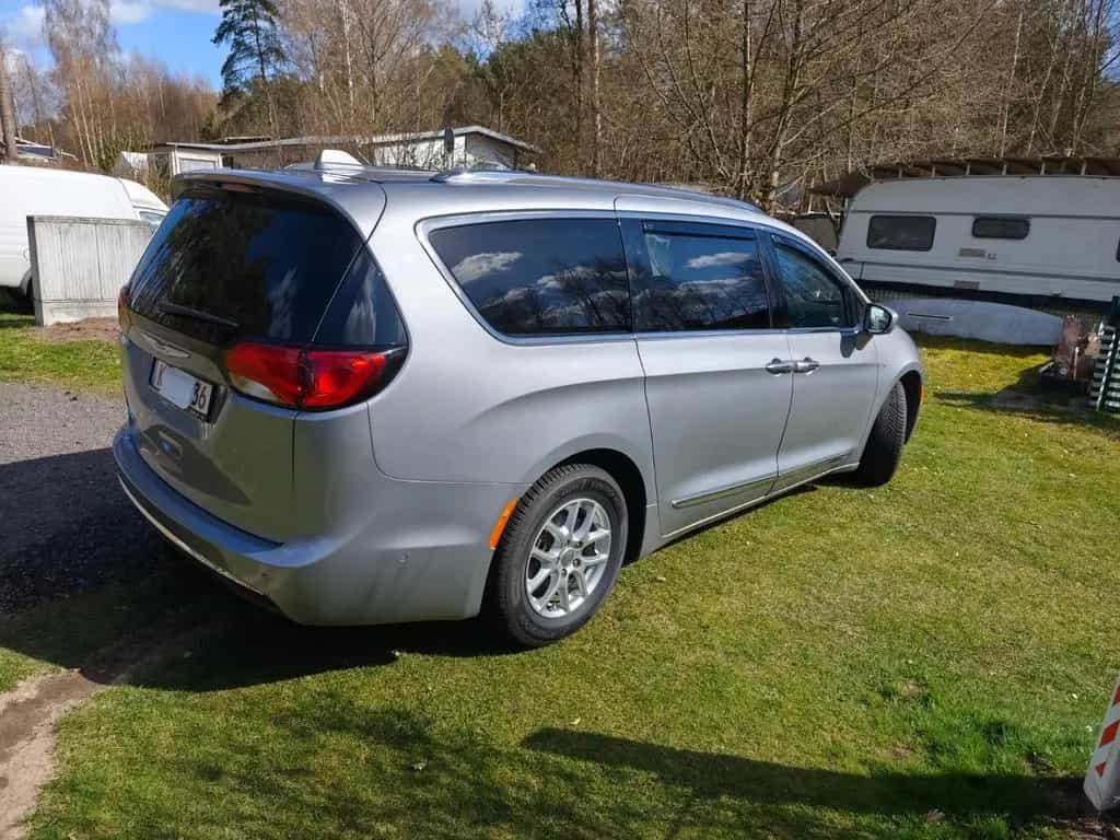 Chrysler Pacifica 03/2020-photo-2