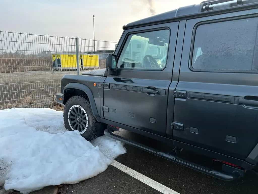 INEOS Grenadier 3.0L Twin-Turbo-Diesel Fieldmaster... 02/2024-photo-1