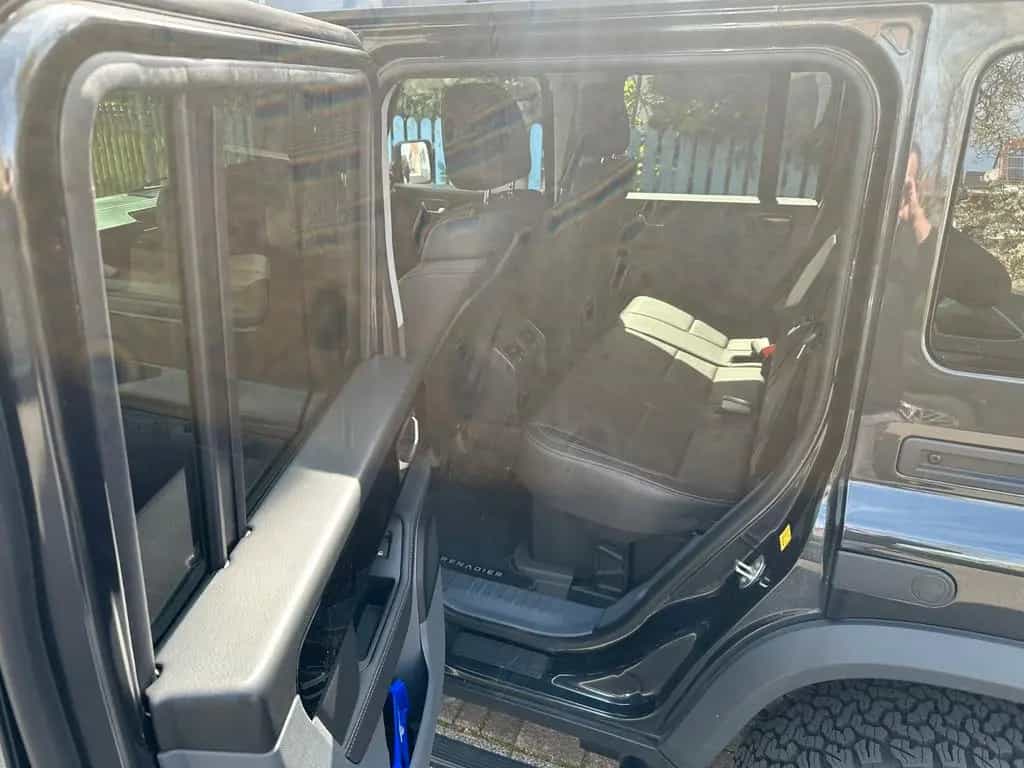 INEOS Grenadier 3.0L Twin-Turbo-Diesel Fieldmaster... 02/2024-photo-9