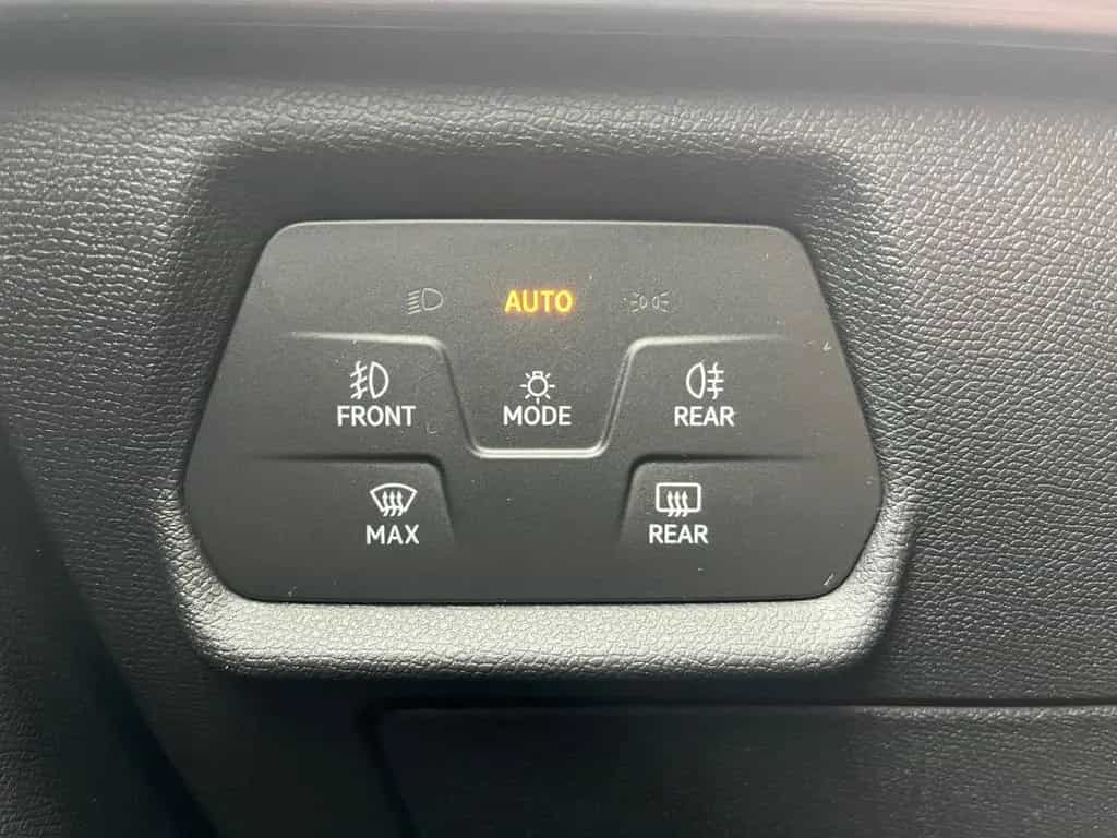 Cupra Formentor VZ 2.0 TSI DSG 360 Kamera Winterpaket 01/2023-photo-18