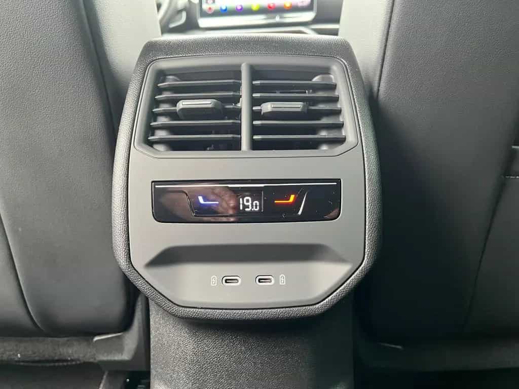 Cupra Formentor VZ 2.0 TSI DSG 360 Kamera Winterpaket 01/2023-photo-24