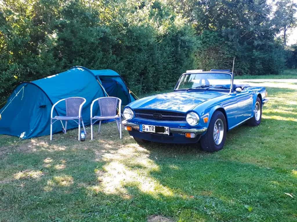 Triumph TR6 in seltener Original-TR6-Farbe french blue 07/1975-photo-2