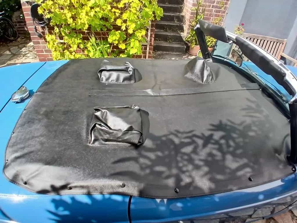 Triumph TR6 in seltener Original-TR6-Farbe french blue 07/1975-photo-5