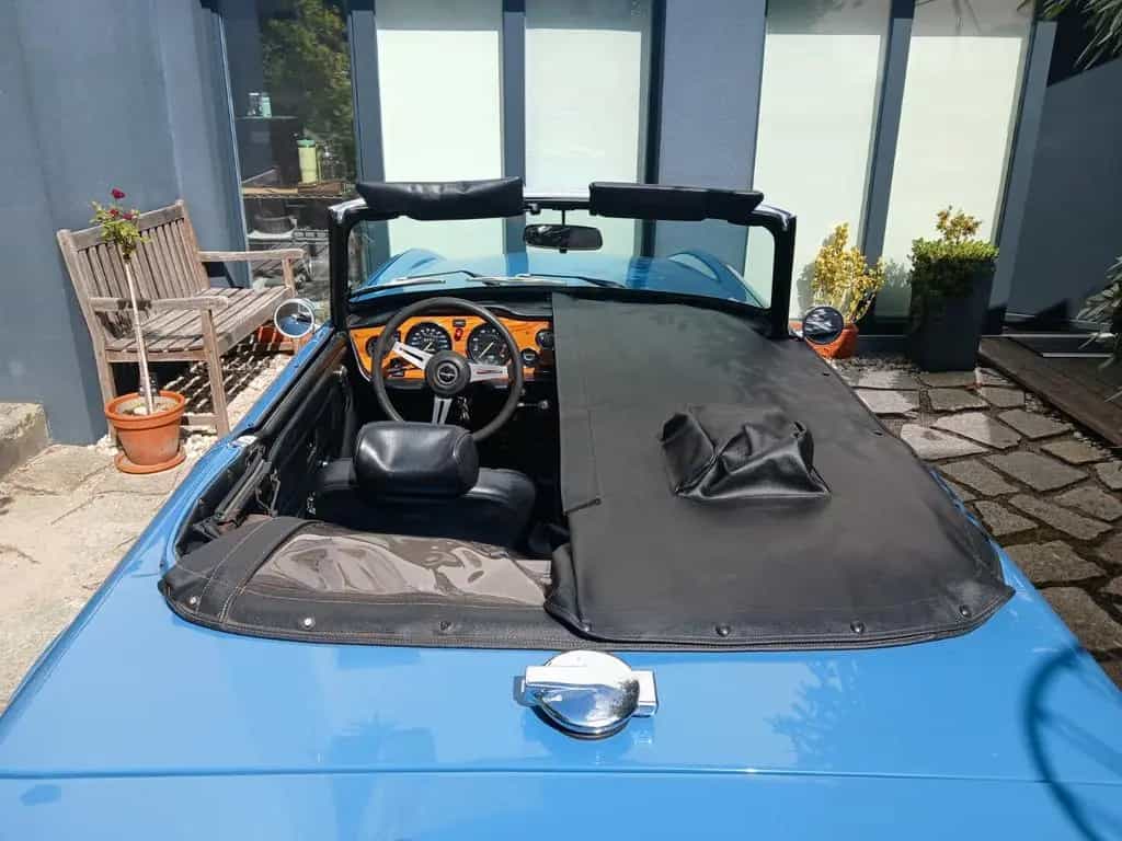 Triumph TR6 in seltener Original-TR6-Farbe french blue 07/1975-photo-6