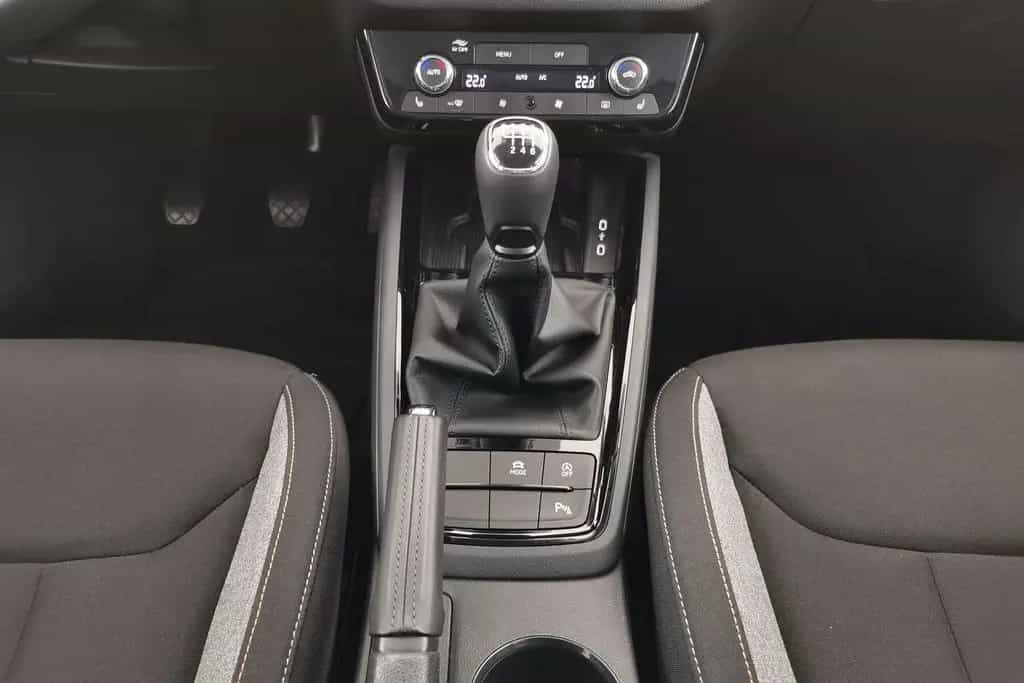 Skoda Kamiq 1.0 TSI Selection Style|LED|SHZG|ACC|RFK 06/2025-photo-12